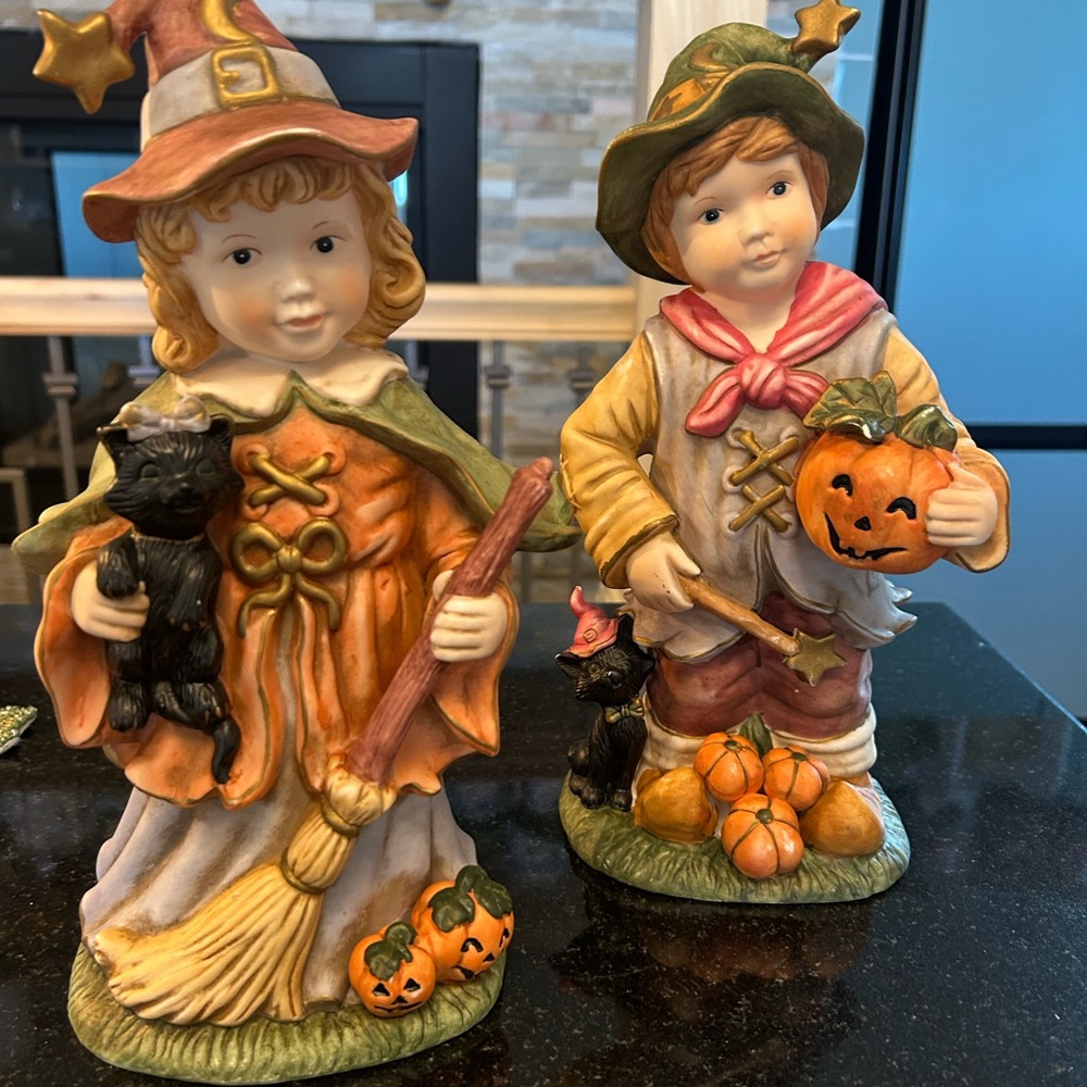 Charming Halloween Figurines - Orange and Green